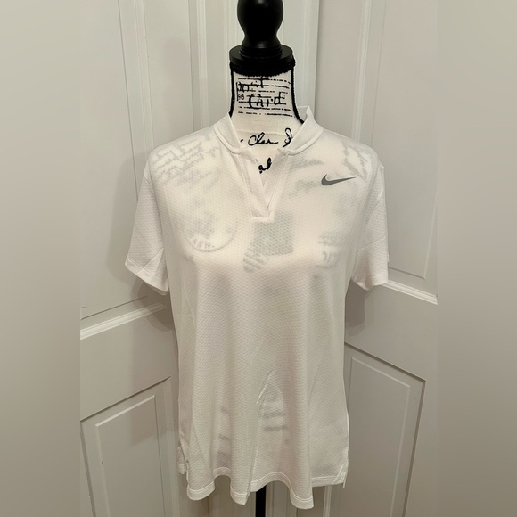 Nike Tops - NWOT Nike Women's Sz XL Dri Fit Golf Blade Polo Textured